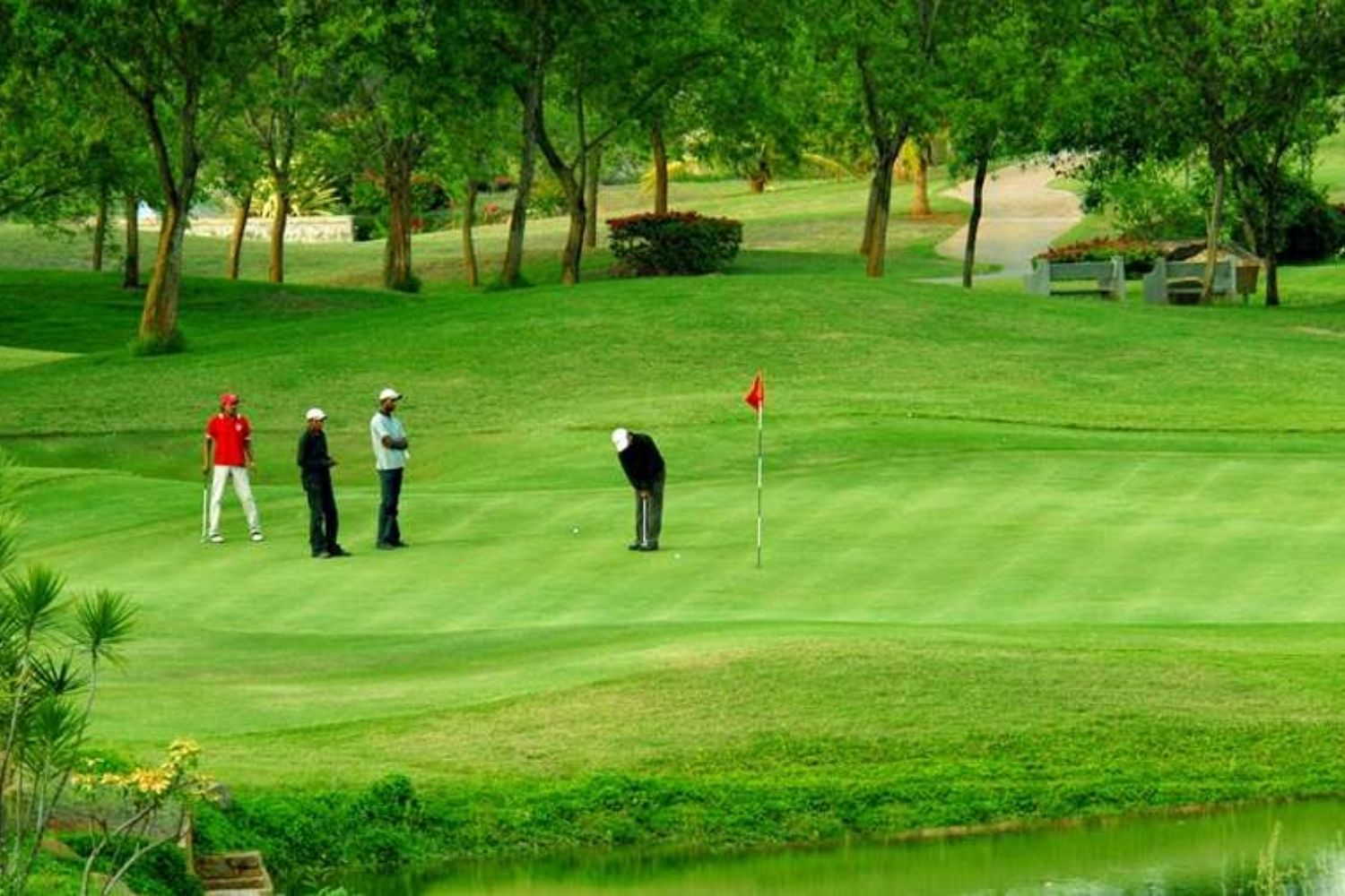 Kashmir Golf Club